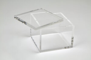 6″ x 6″ x 4.75 – Acrylic Clear Square Box Large