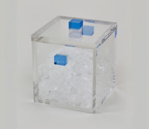 6 x 6 x 6 – Clear Ice Bucket with Blue Handles w/ Lid